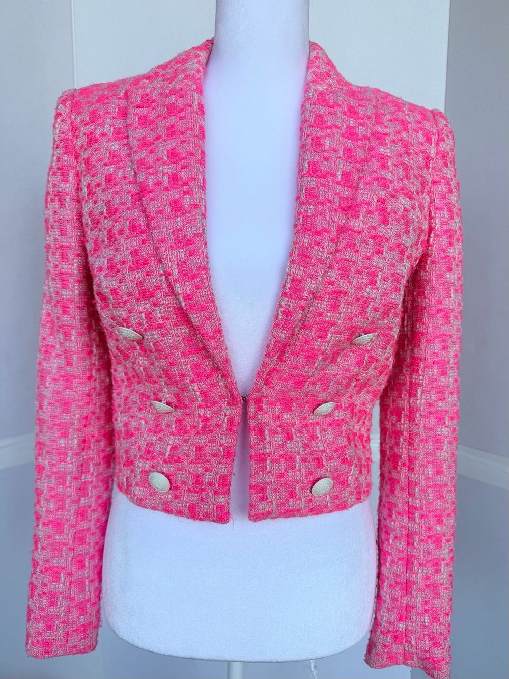 L’Agence Pink Tweed Double-Breasted Cropped Jacket & Short Set - Picture 2 of 12